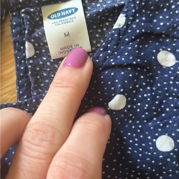 Bundle 4 for $20 Navy Blue Polka Dot Sleeveless Top - Picture 2 of 3